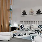 Aura Apartment